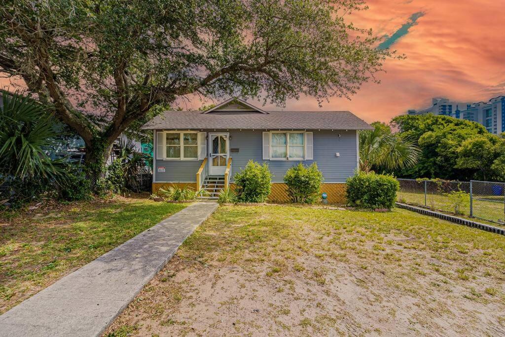 Gorgeous Centrally Located Ocean View 2 King, Huge Private Yard & Deck, Firepit, Bbq, & Game Tables Myrtle Beach Exterior foto