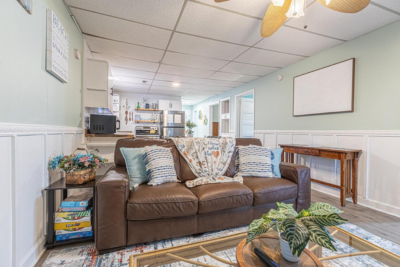 Gorgeous Centrally Located Ocean View 2 King, Huge Private Yard & Deck, Firepit, Bbq, & Game Tables Myrtle Beach Exterior foto