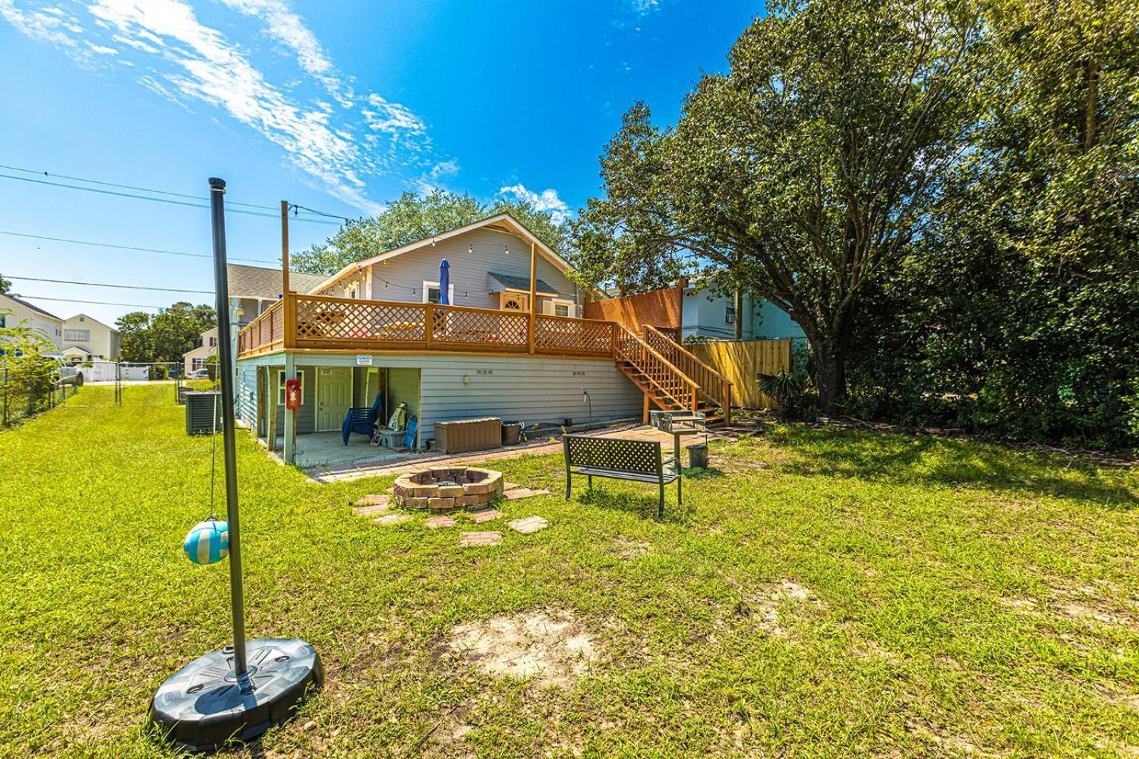 Gorgeous Centrally Located Ocean View 2 King, Huge Private Yard & Deck, Firepit, Bbq, & Game Tables Myrtle Beach Exterior foto