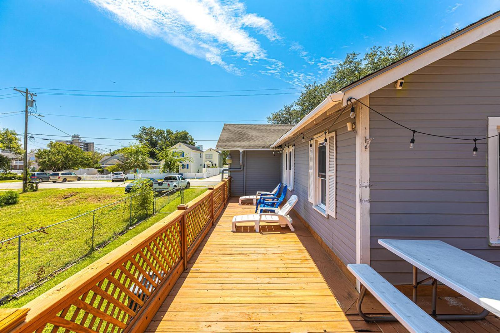 Gorgeous Centrally Located Ocean View 2 King, Huge Private Yard & Deck, Firepit, Bbq, & Game Tables Myrtle Beach Exterior foto
